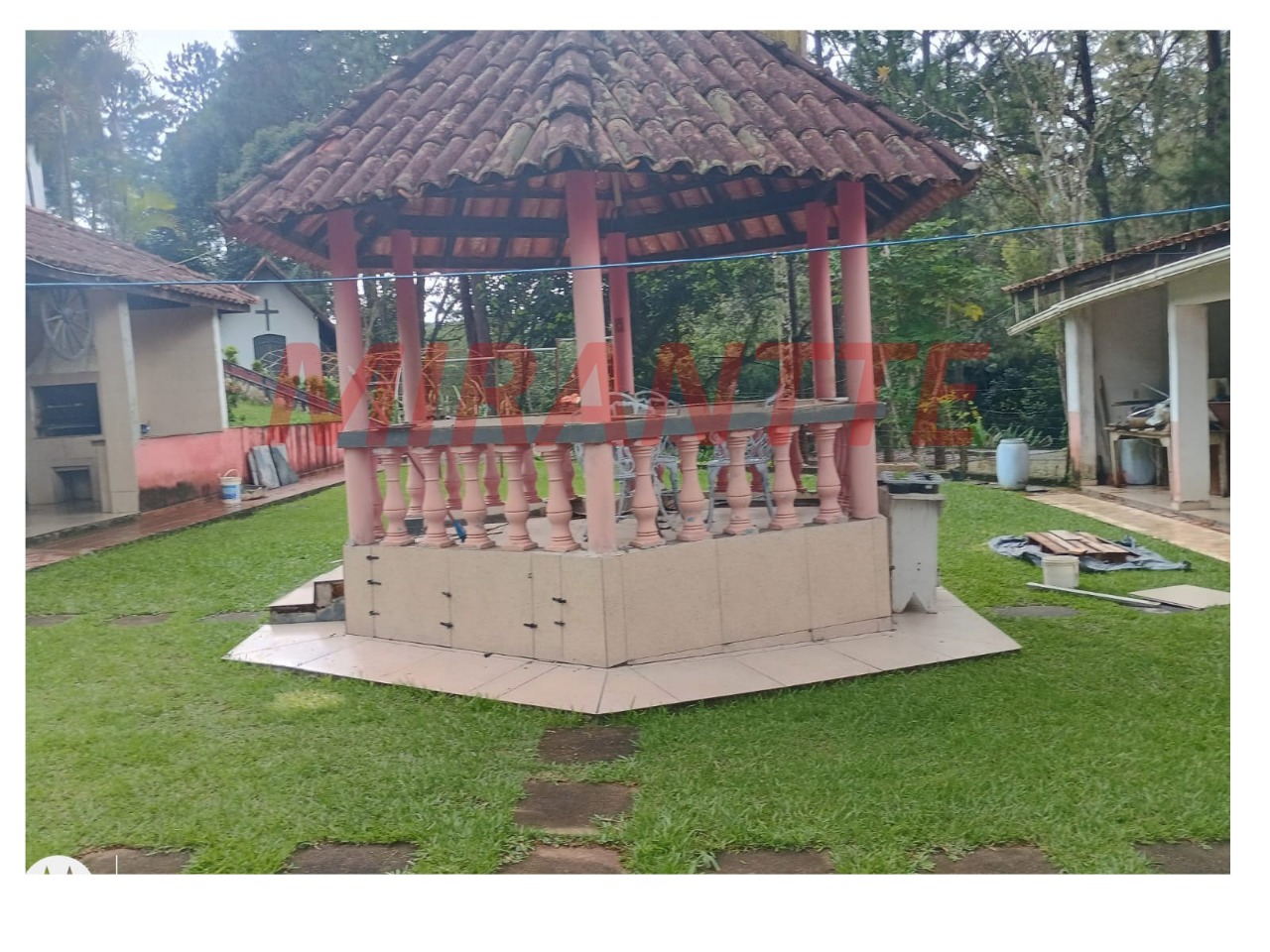 ChÁcara de 300m² com 2 quartos em Jardim Casa Grande/ Varginha