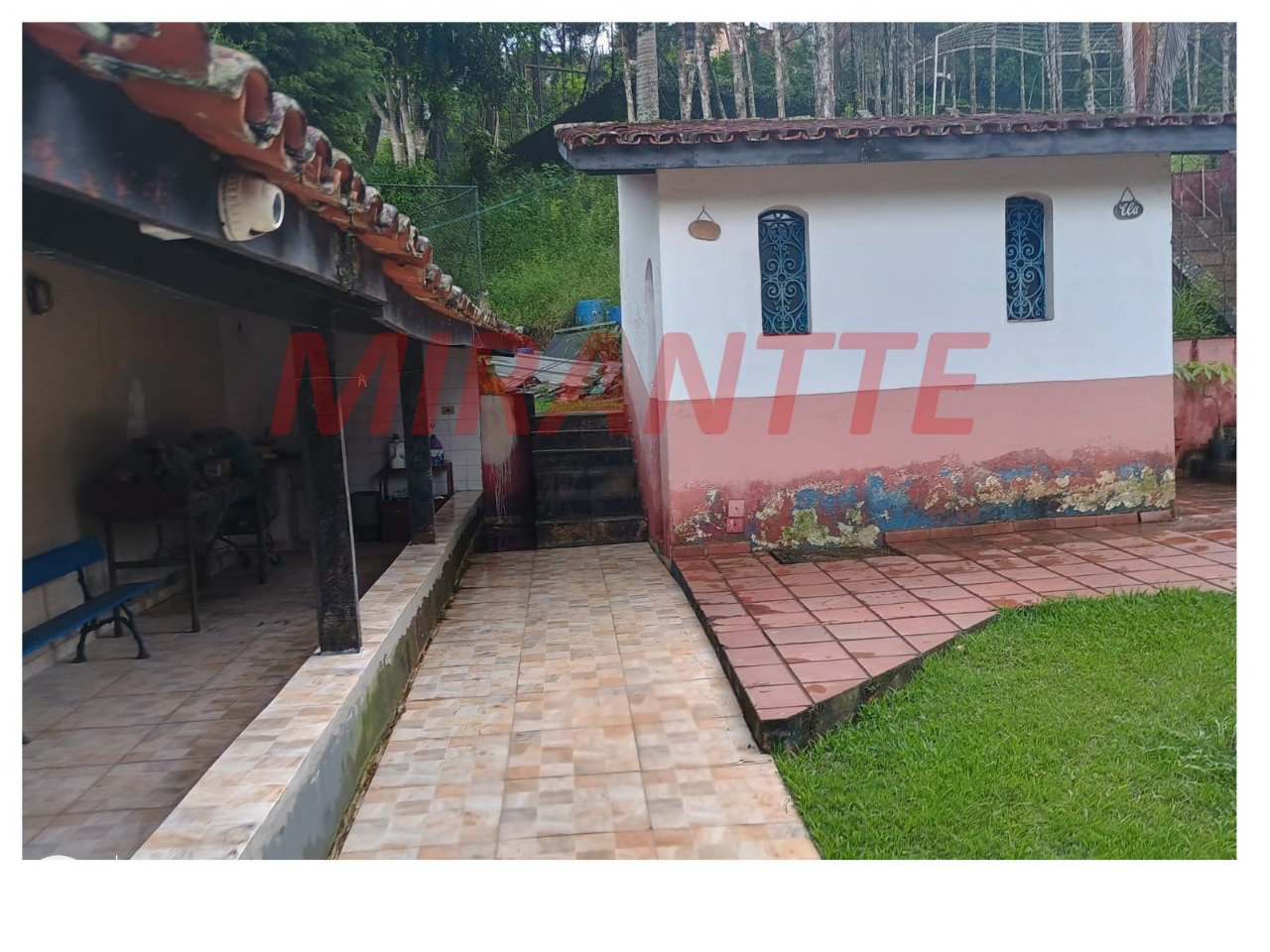 ChÁcara de 300m² com 2 quartos em Jardim Casa Grande/ Varginha