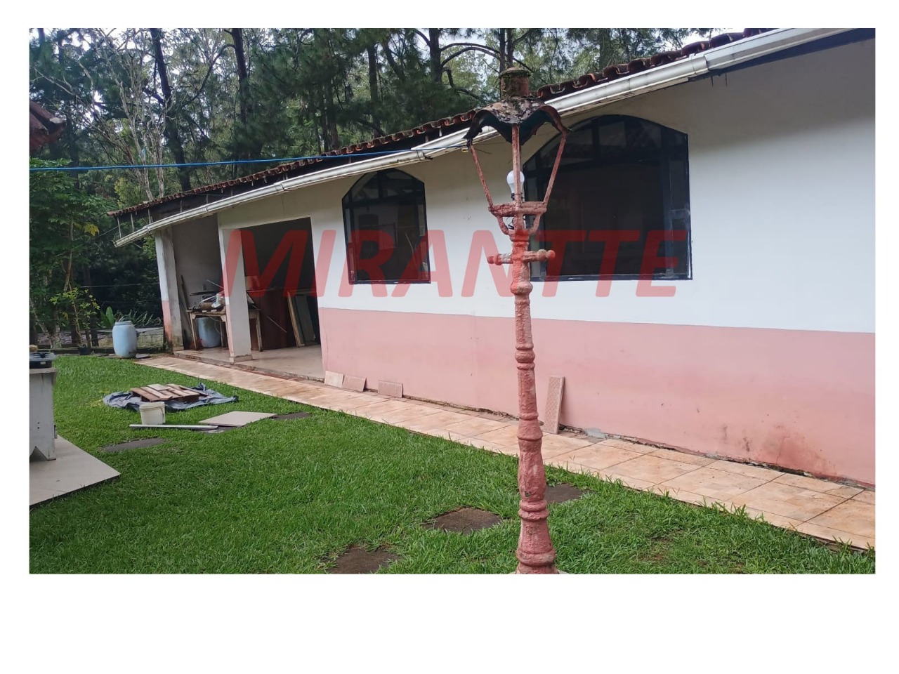 ChÁcara de 300m² com 2 quartos em Jardim Casa Grande/ Varginha