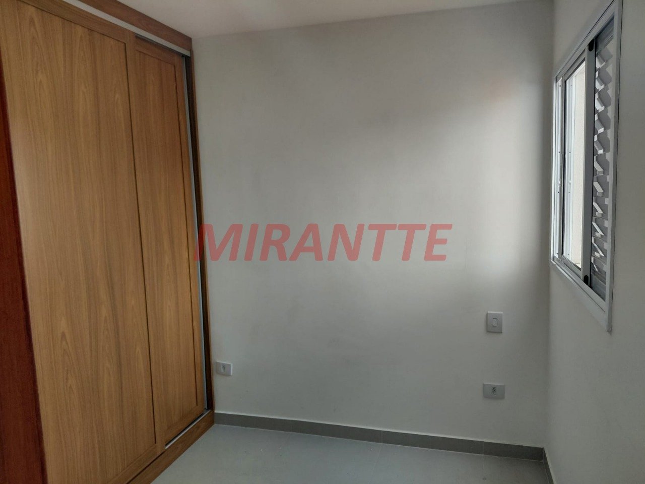 Apartamento de 42m² com 2 quartos em Vila Mazzei