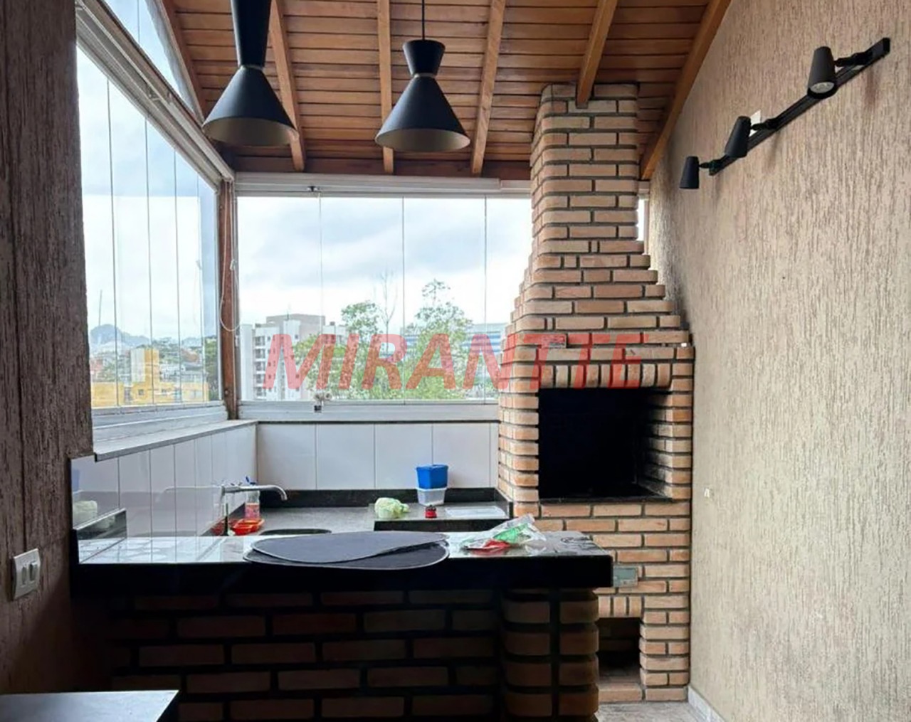 Sobrado de 159m² com 3 quartos em Sítio Morro Grande