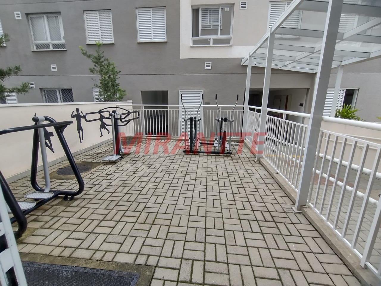 Apartamento de 40m² com 2 quartos em Santana