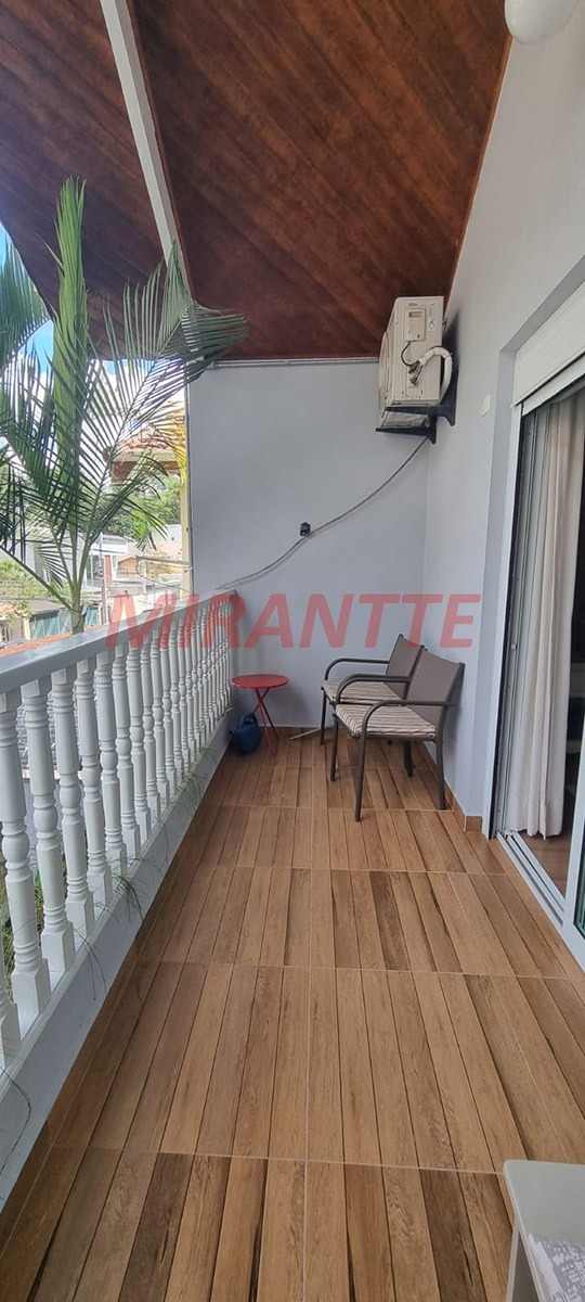 Sobrado de 270m² com 3 quartos em Horto Florestal