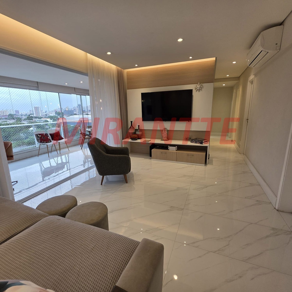 Apartamento de 134m² com 4 quartos em Vila Anastacio