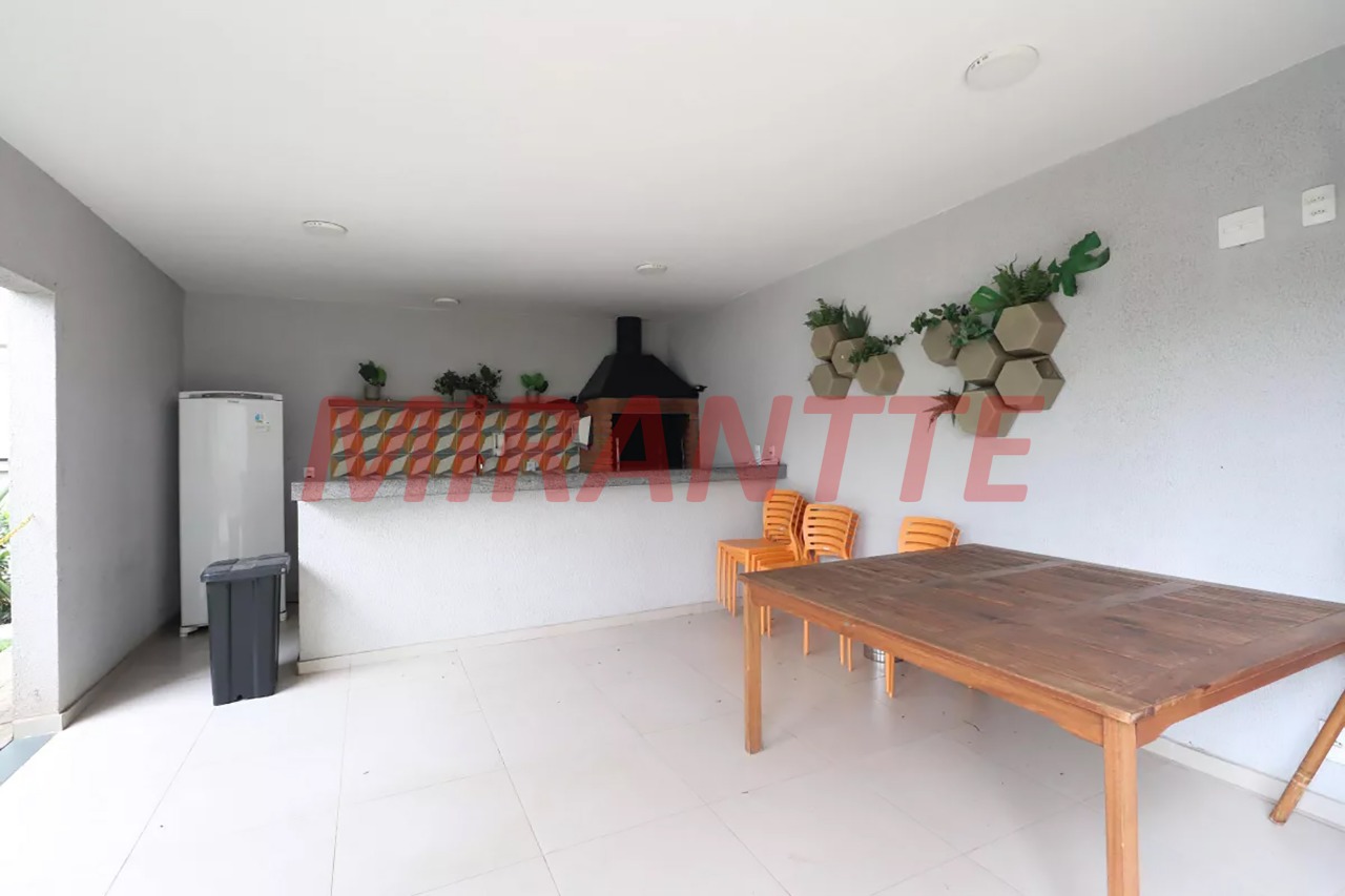 Apartamento de 45m² com 2 quartos em Guaiauna