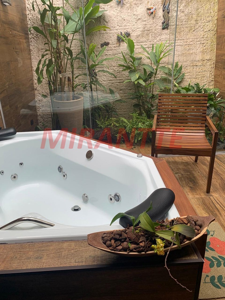 Sobrado de 93m² com 2 quartos em Horto Florestal
