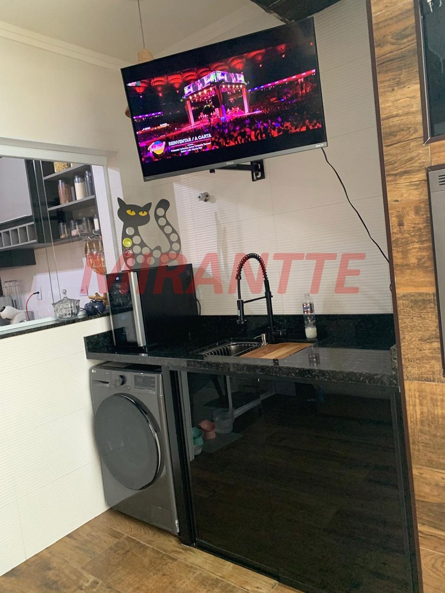 Sobrado de 93m² com 2 quartos em Horto Florestal