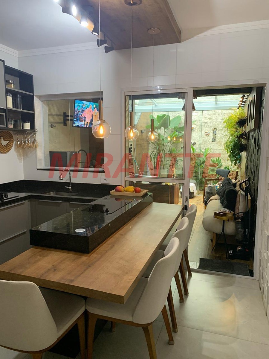 Sobrado de 93m² com 2 quartos em Horto Florestal