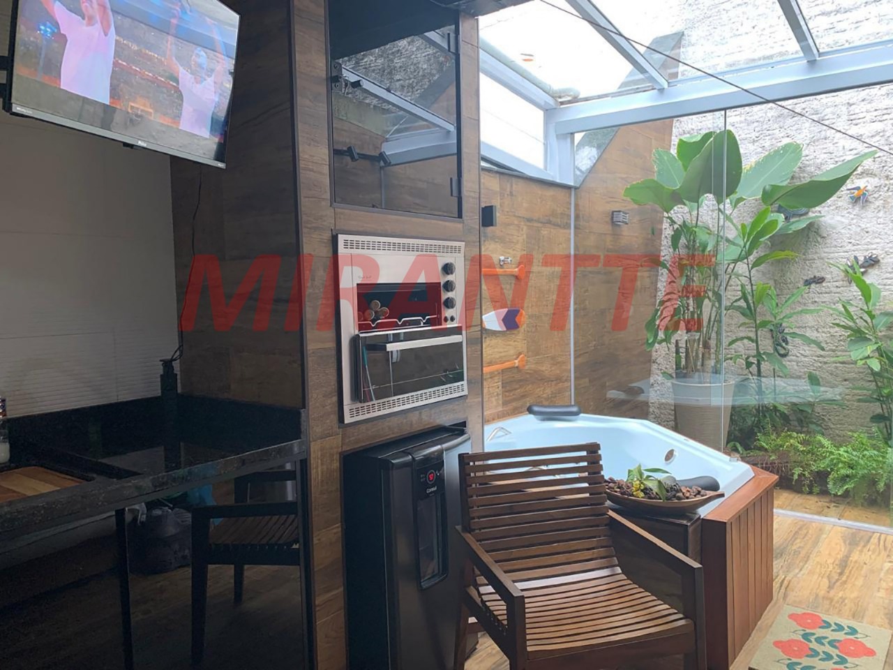 Sobrado de 93m² com 2 quartos em Horto Florestal