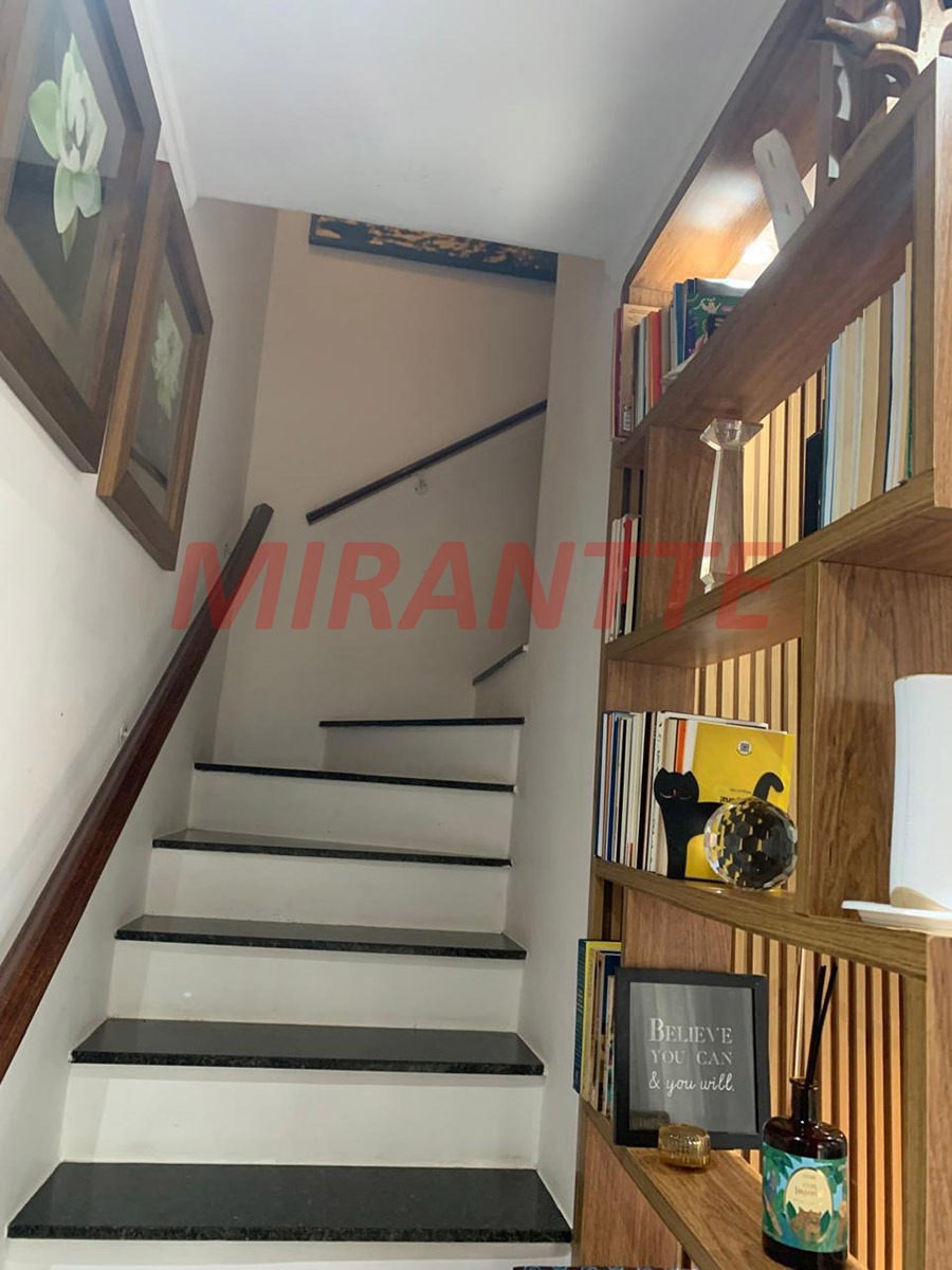 Sobrado de 93m² com 2 quartos em Horto Florestal