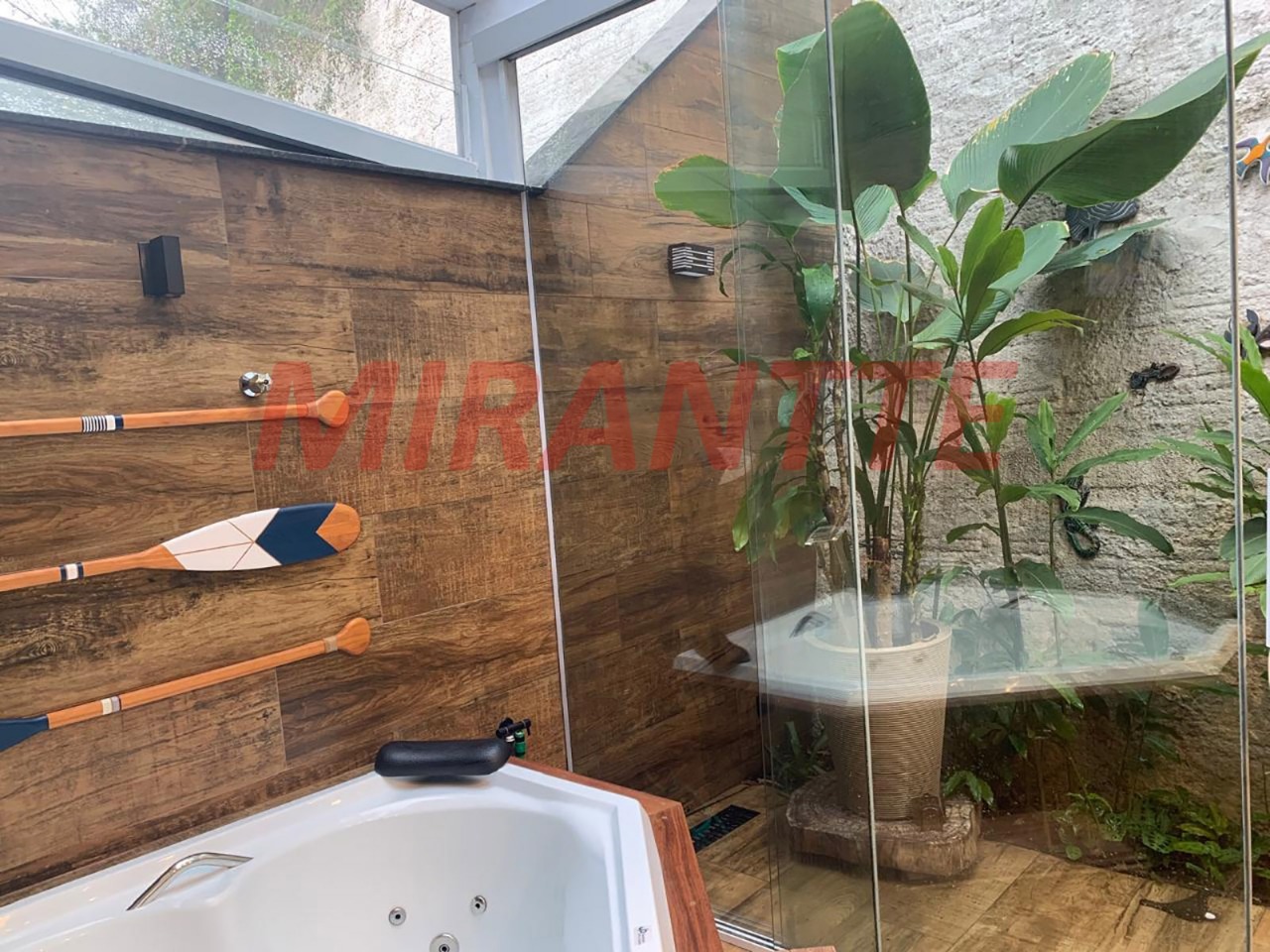 Sobrado de 93m² com 2 quartos em Horto Florestal