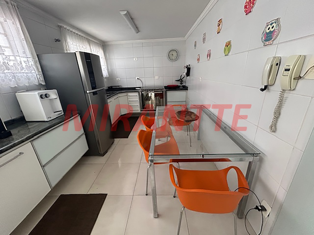 Sobrado de 250m² com 3 quartos em Santana
