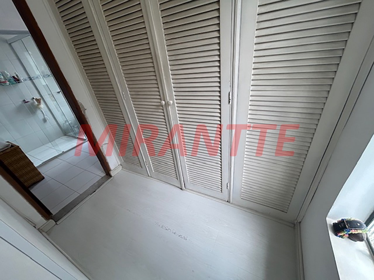 Sobrado de 250m² com 3 quartos em Santana