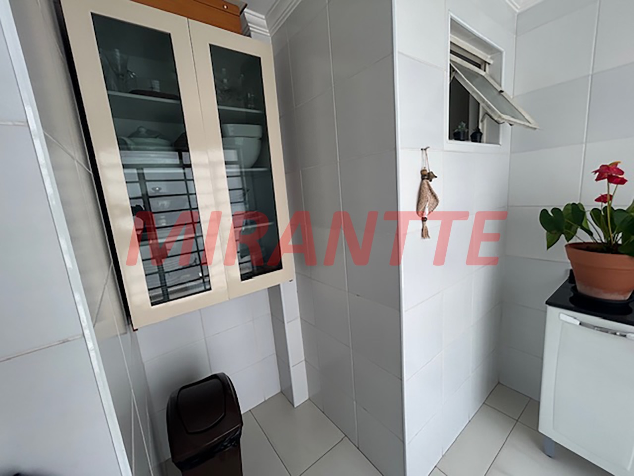 Sobrado de 250m² com 3 quartos em Santana