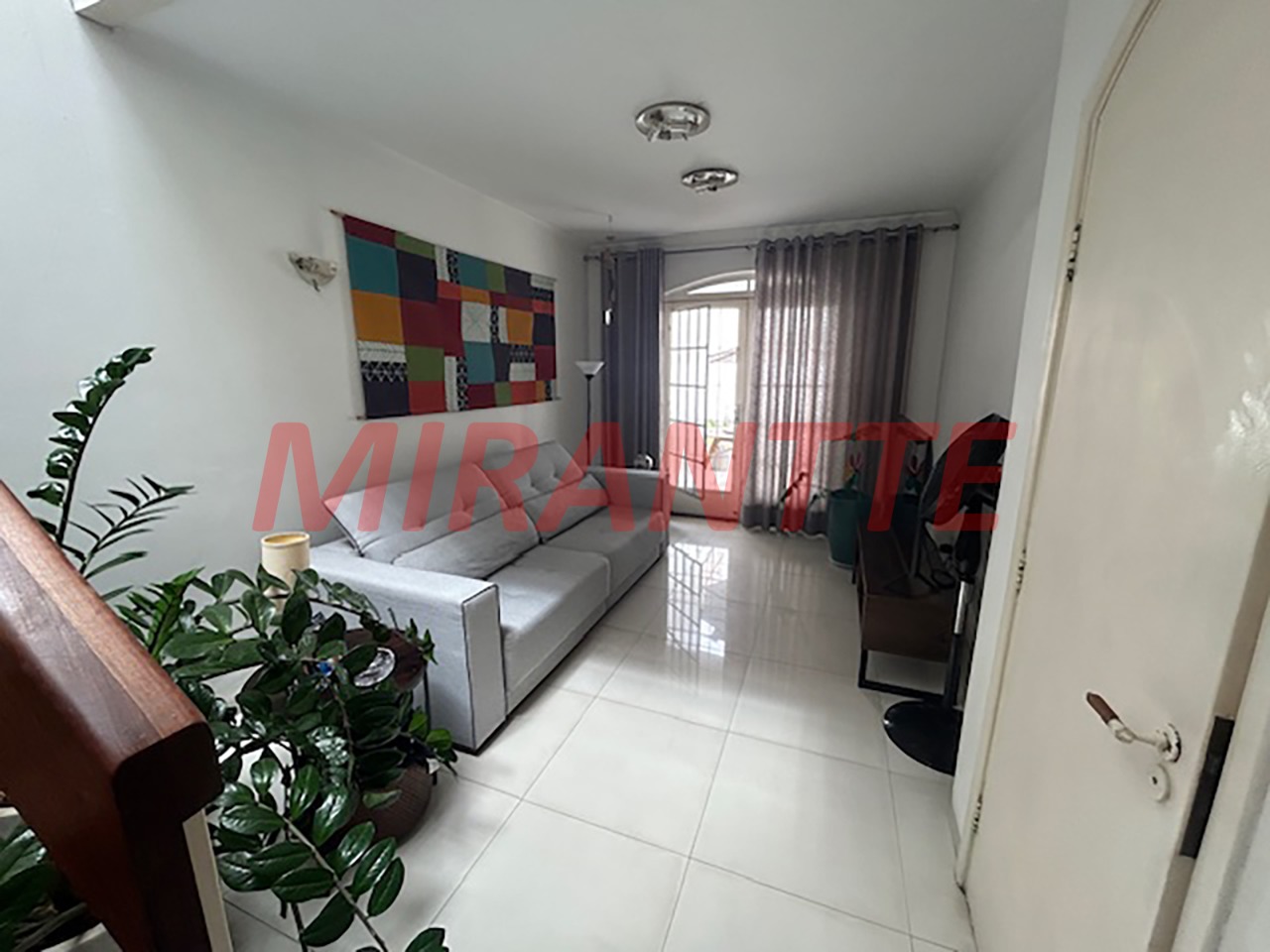 Sobrado de 250m² com 3 quartos em Santana