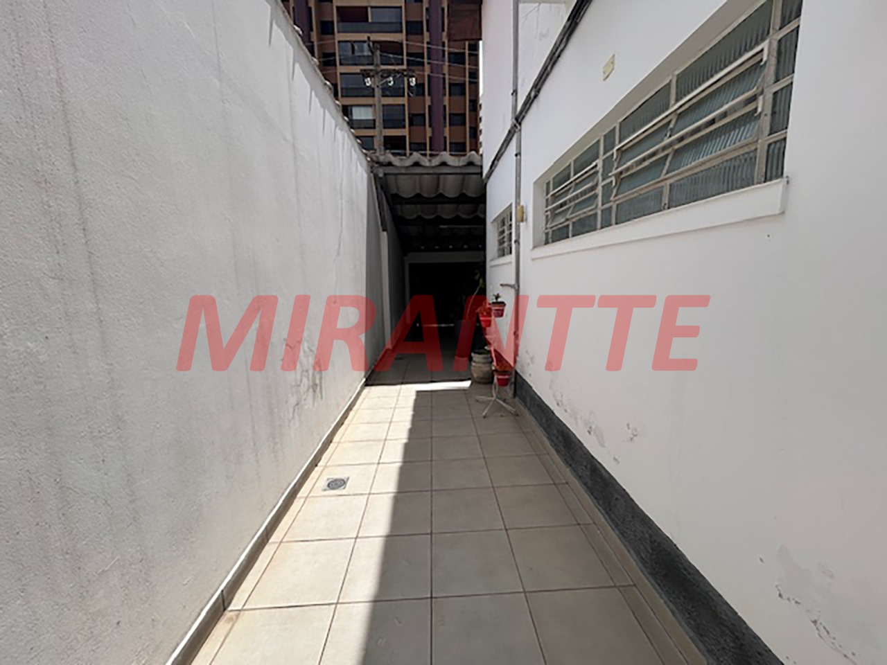 Sobrado de 250m² com 3 quartos em Santana