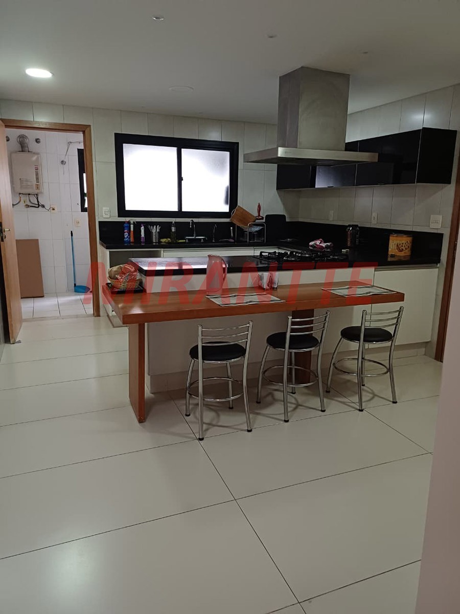 Apartamento de 130m² com 3 quartos em Freguesia do