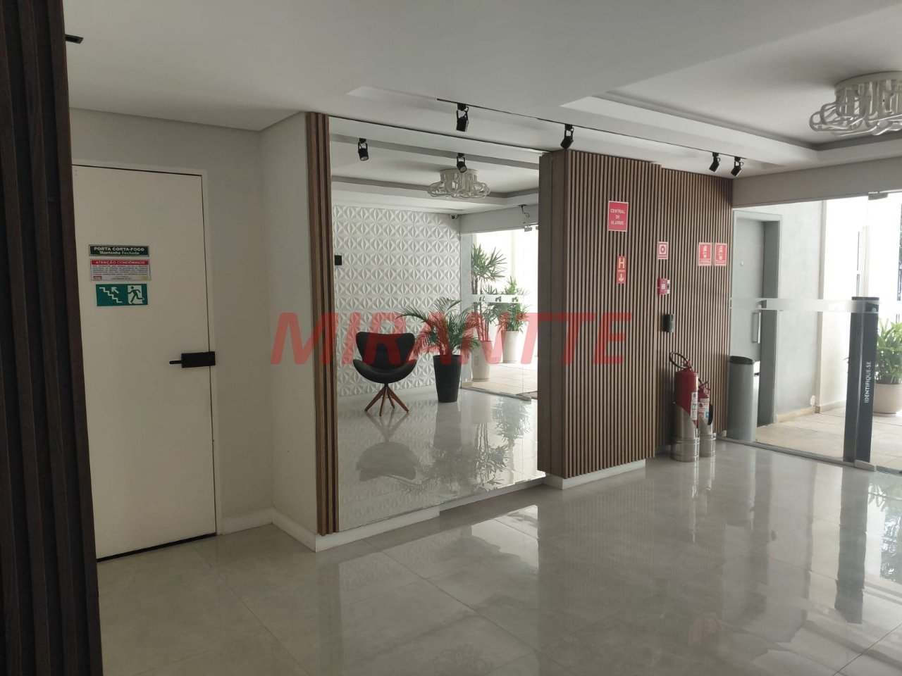 Apartamento de 48m² com 2 quartos em Vila Mazzei