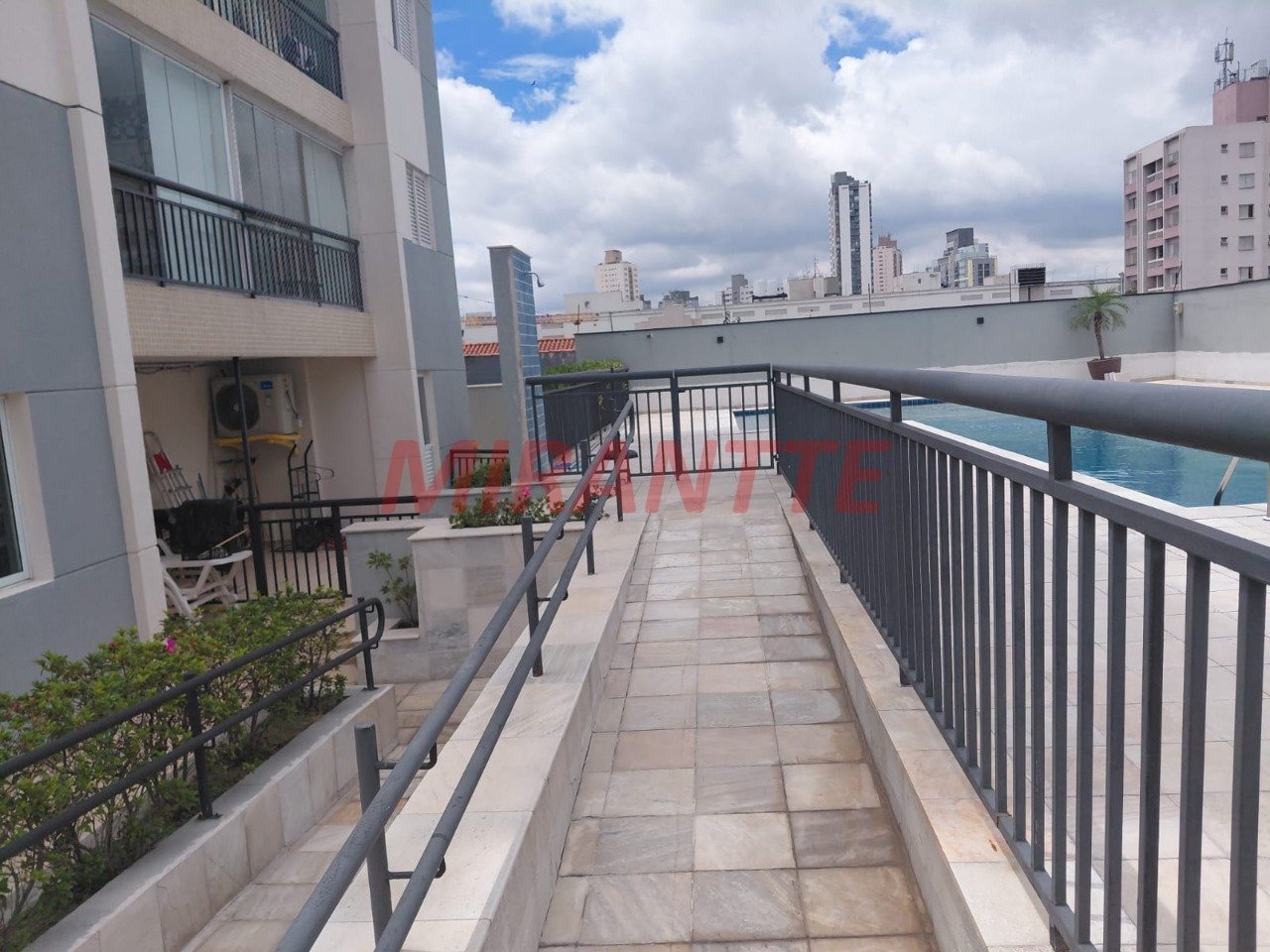 Apartamento de 48m² com 2 quartos em Vila Mazzei