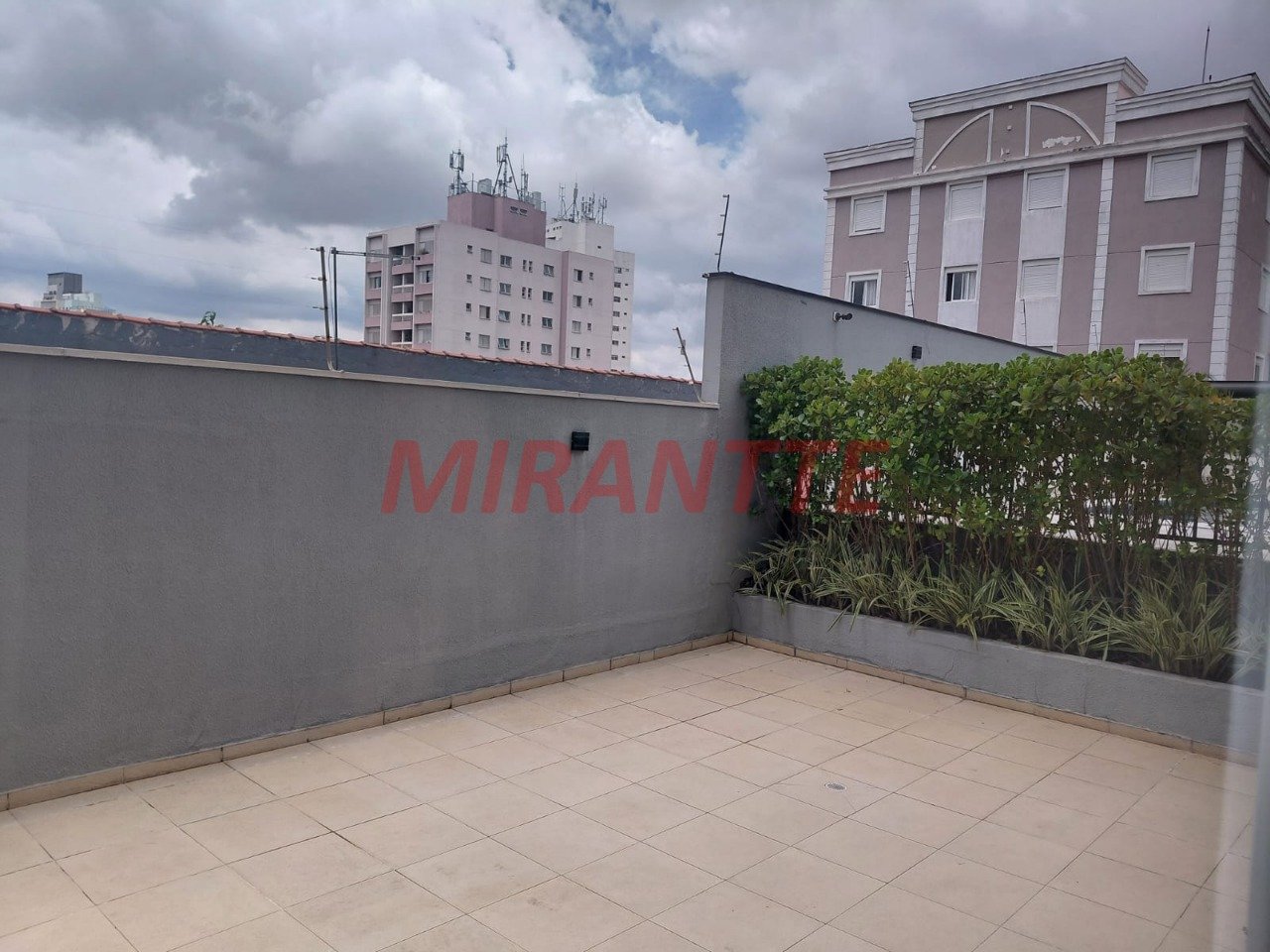 Apartamento de 48m² com 2 quartos em Vila Mazzei