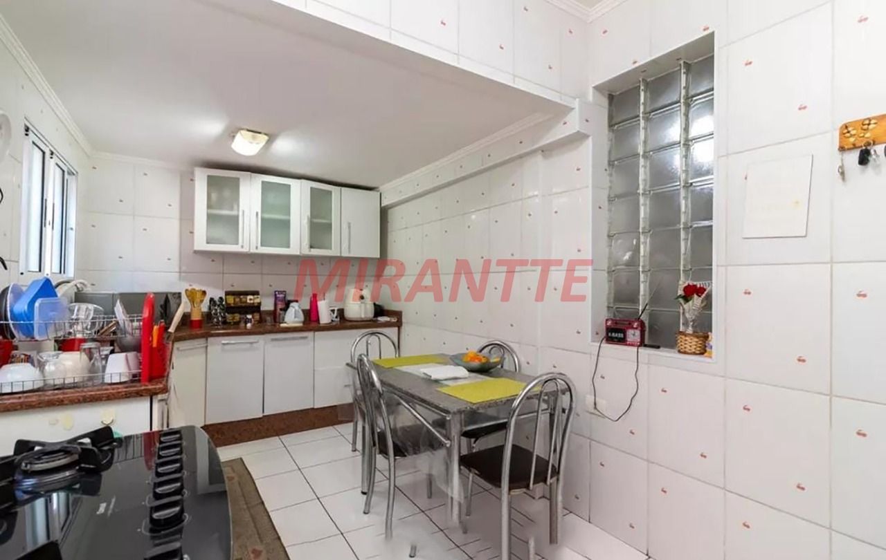 Sobrado de 183m² com 7 quartos em Vila Dionisia