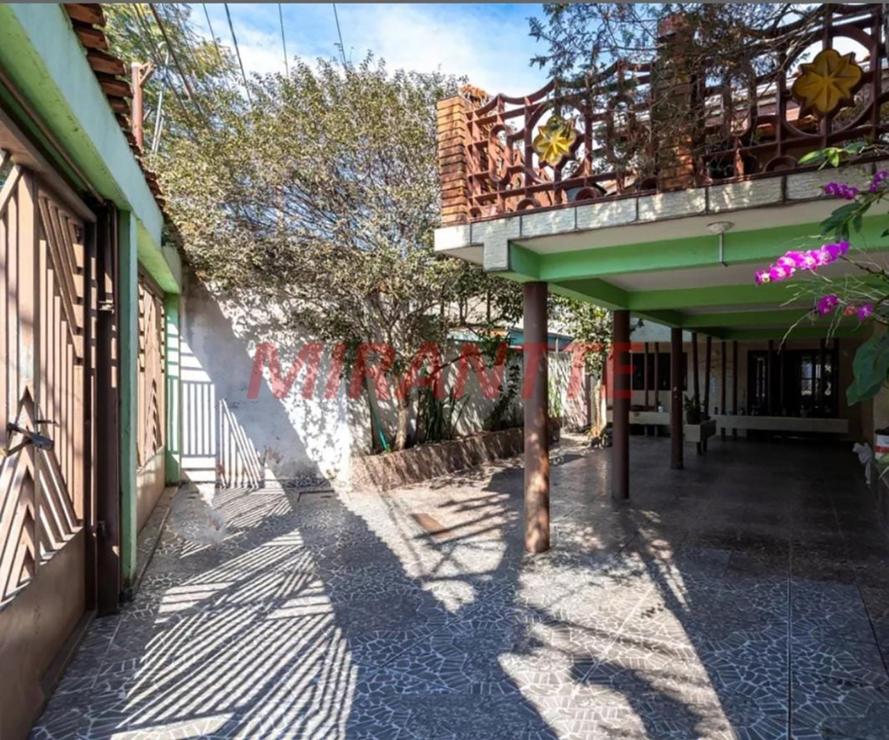Sobrado de 183m² com 7 quartos em Vila Dionisia