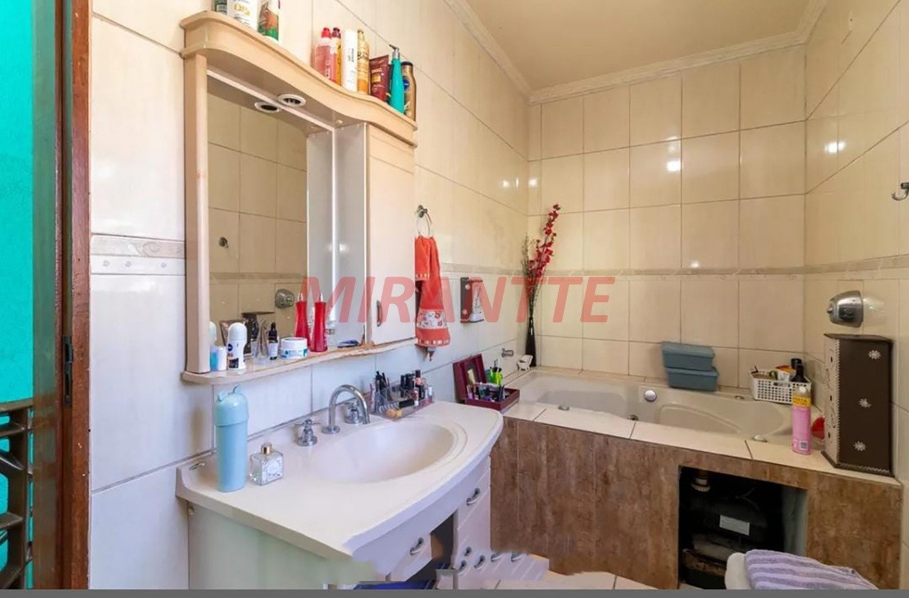 Sobrado de 183m² com 7 quartos em Vila Dionisia
