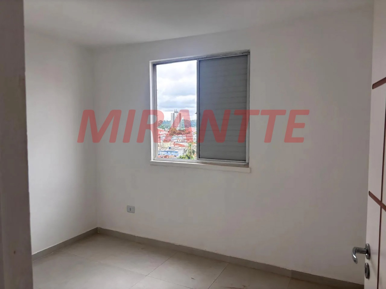 Apartamento de 49m² com 2 quartos em Vila Nova Cachoeirinha