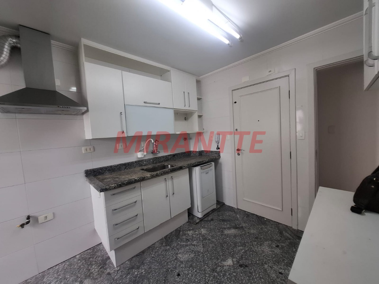 Apartamento de 96m² com 3 quartos em Santana