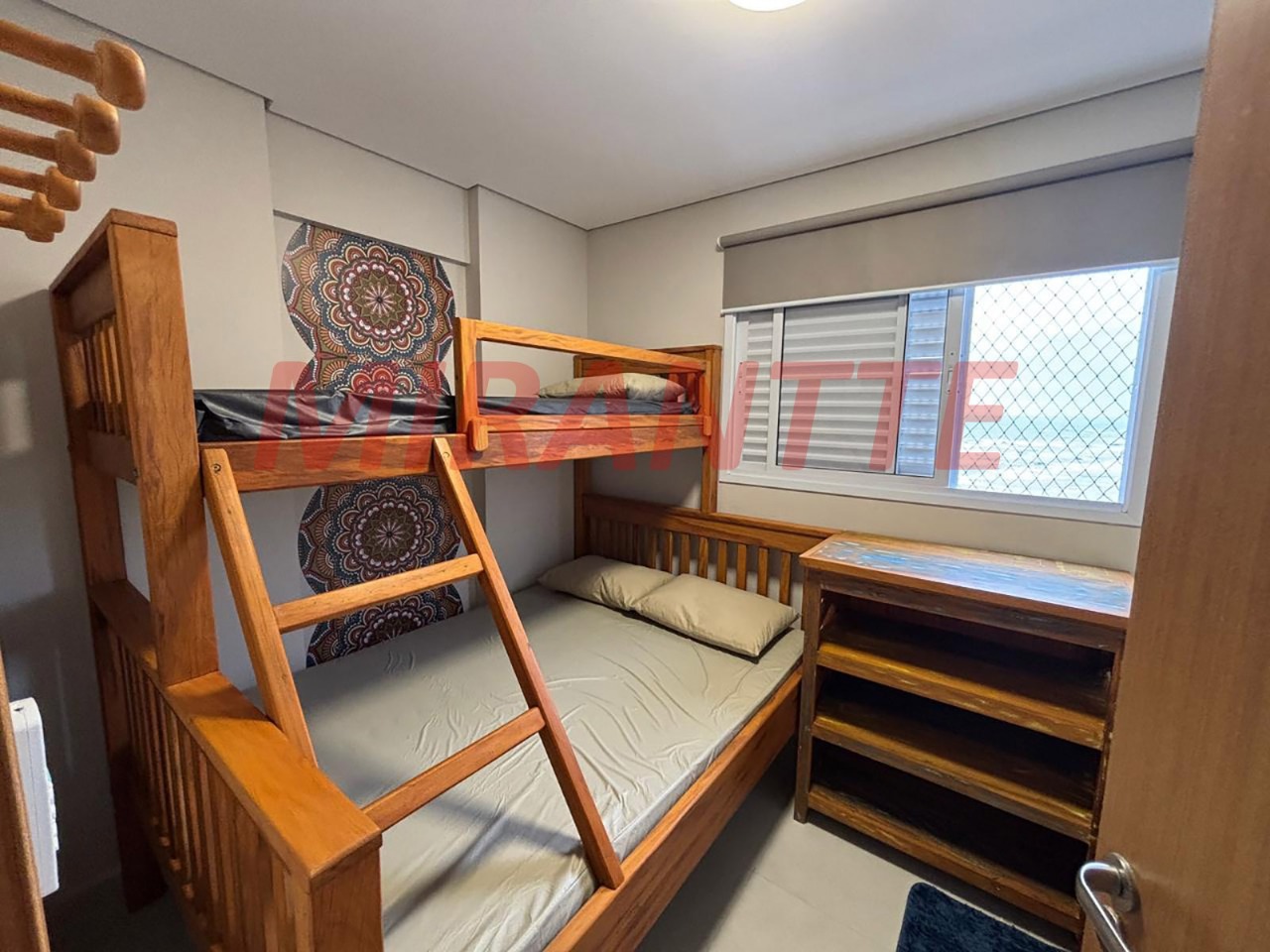 Apartamento de 65m² com 2 quartos em Solemar