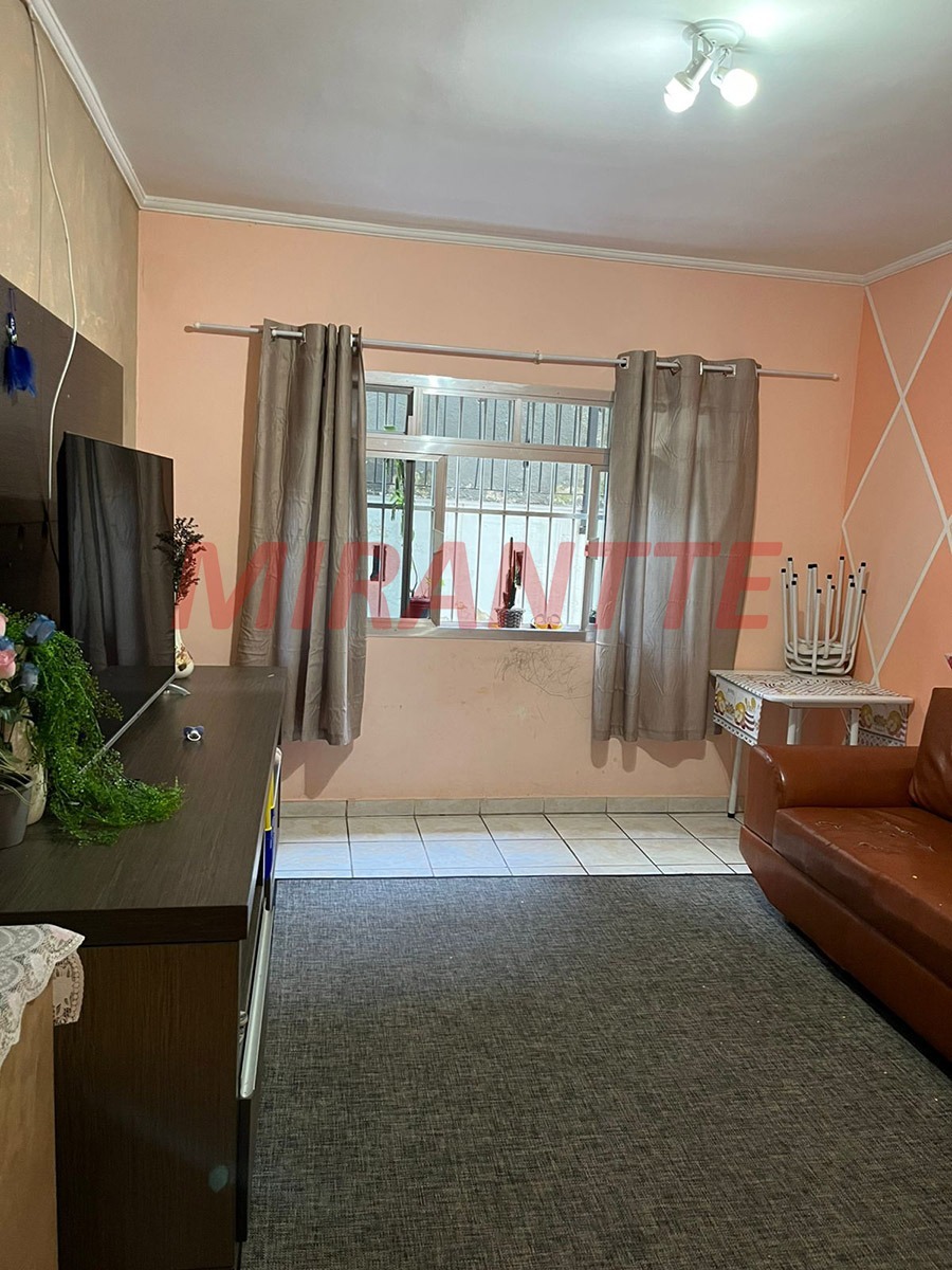 Apartamento de 65m² com 2 quartos em Água Fria