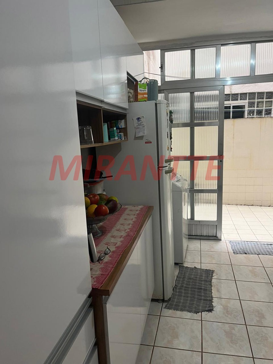 Apartamento de 65m² com 2 quartos em Água Fria