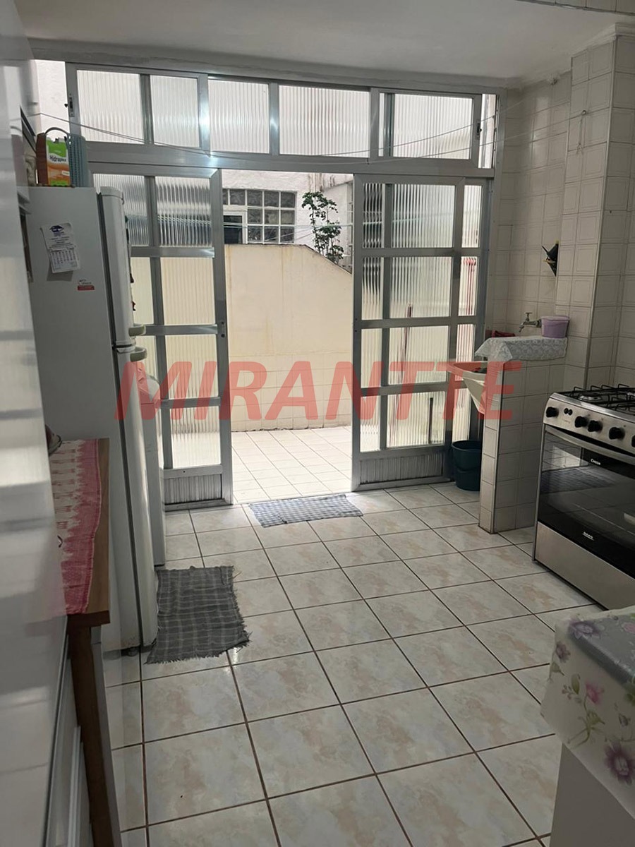 Apartamento de 65m² com 2 quartos em Água Fria