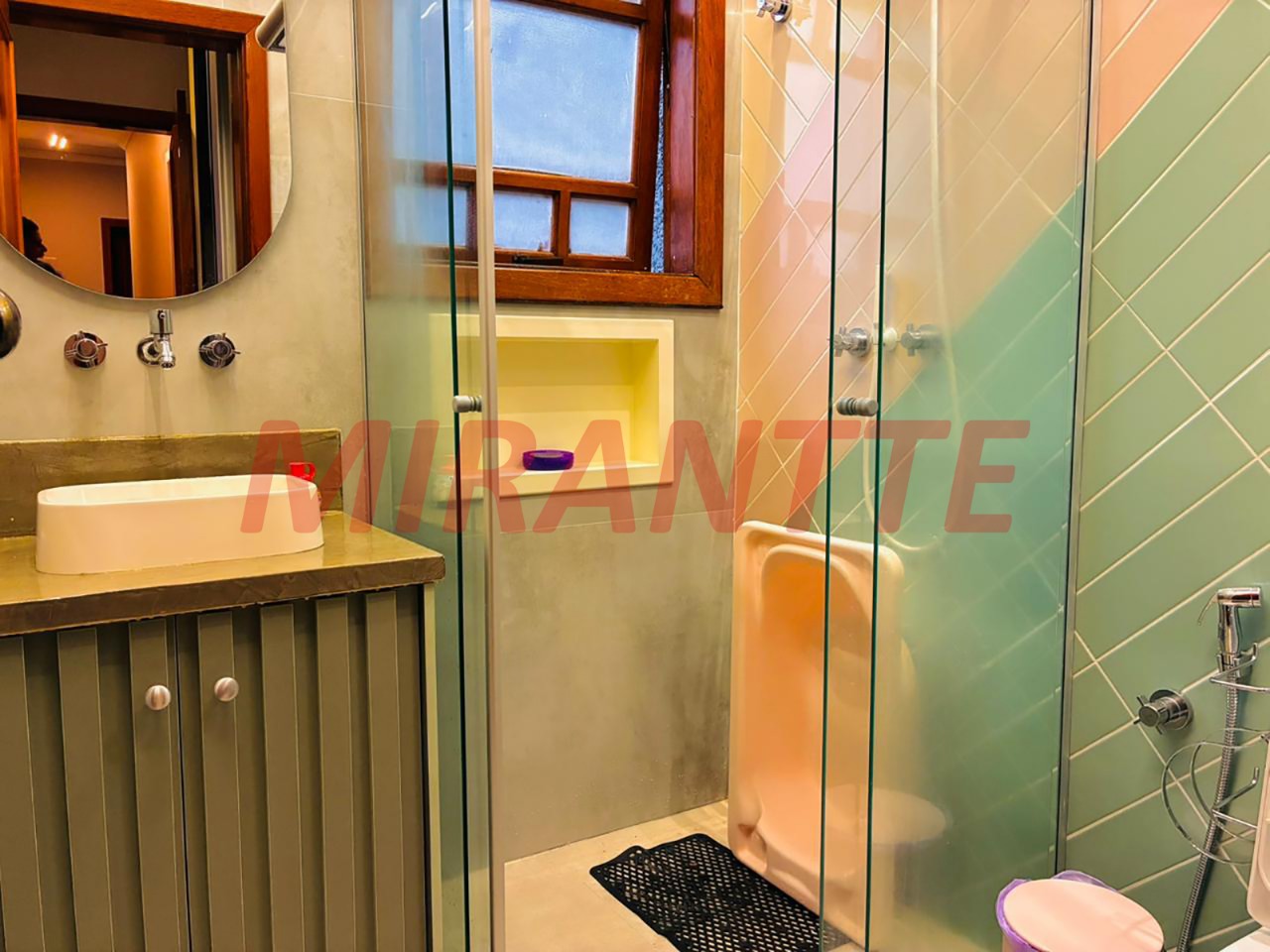Cond. fechado de 444m² com 3 quartos em Vila Santos