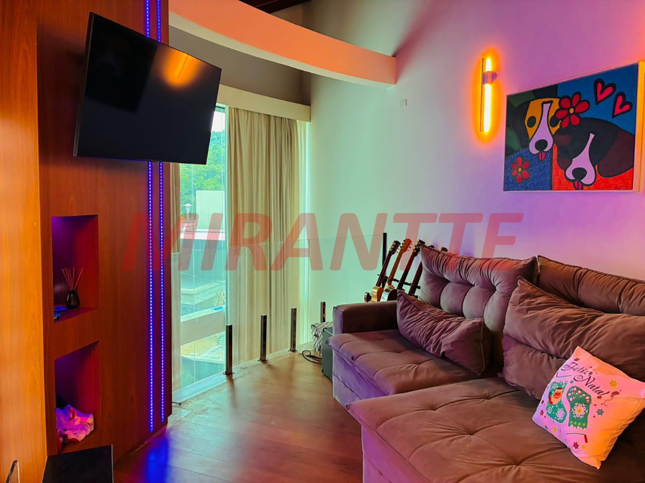 Cond. fechado de 444m² com 3 quartos em Vila Santos