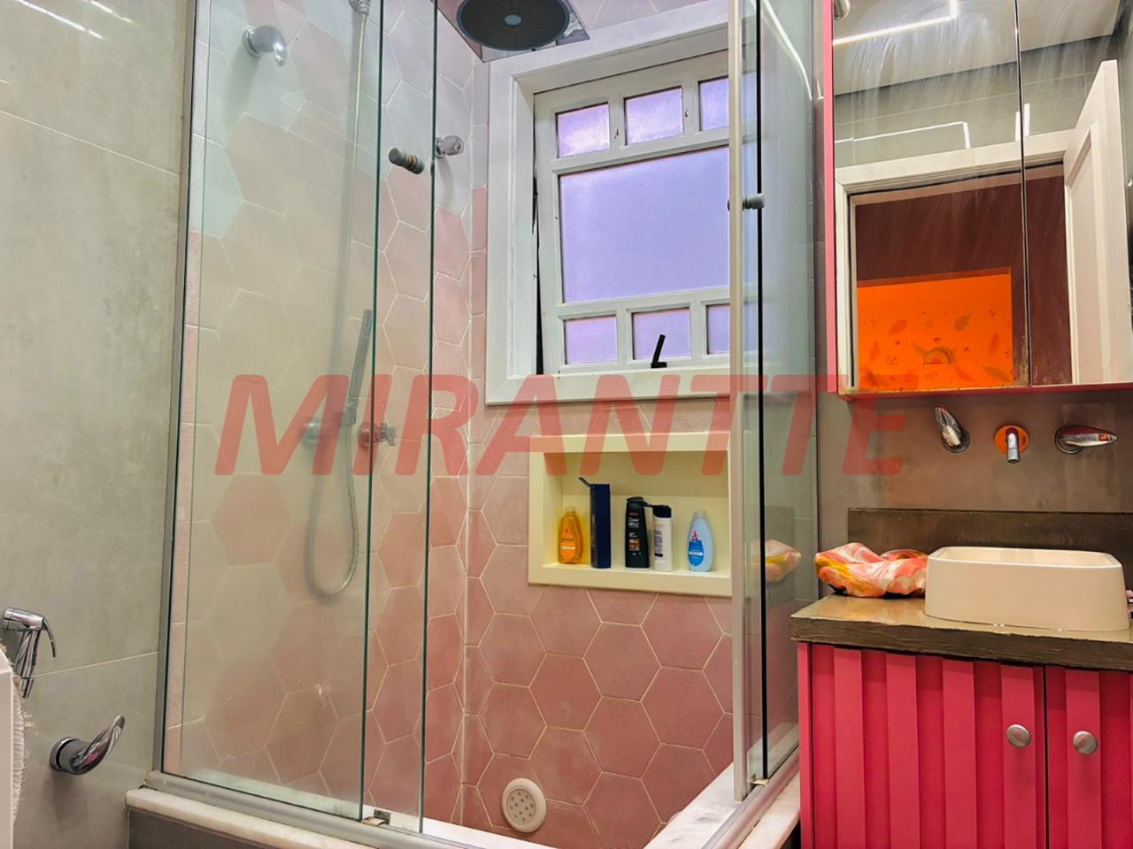Cond. fechado de 444m² com 3 quartos em Vila Santos