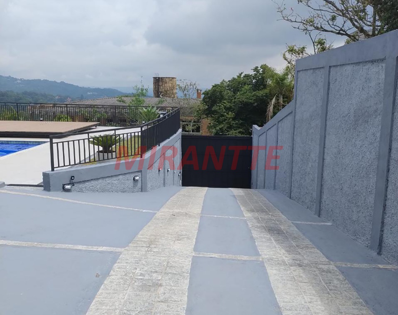 Cond. fechado de 363.47m² com 4 quartos em Caraguata