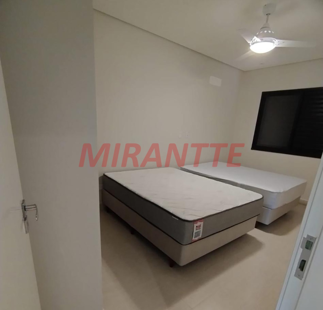 Cond. fechado de 363.47m² com 4 quartos em Caraguata