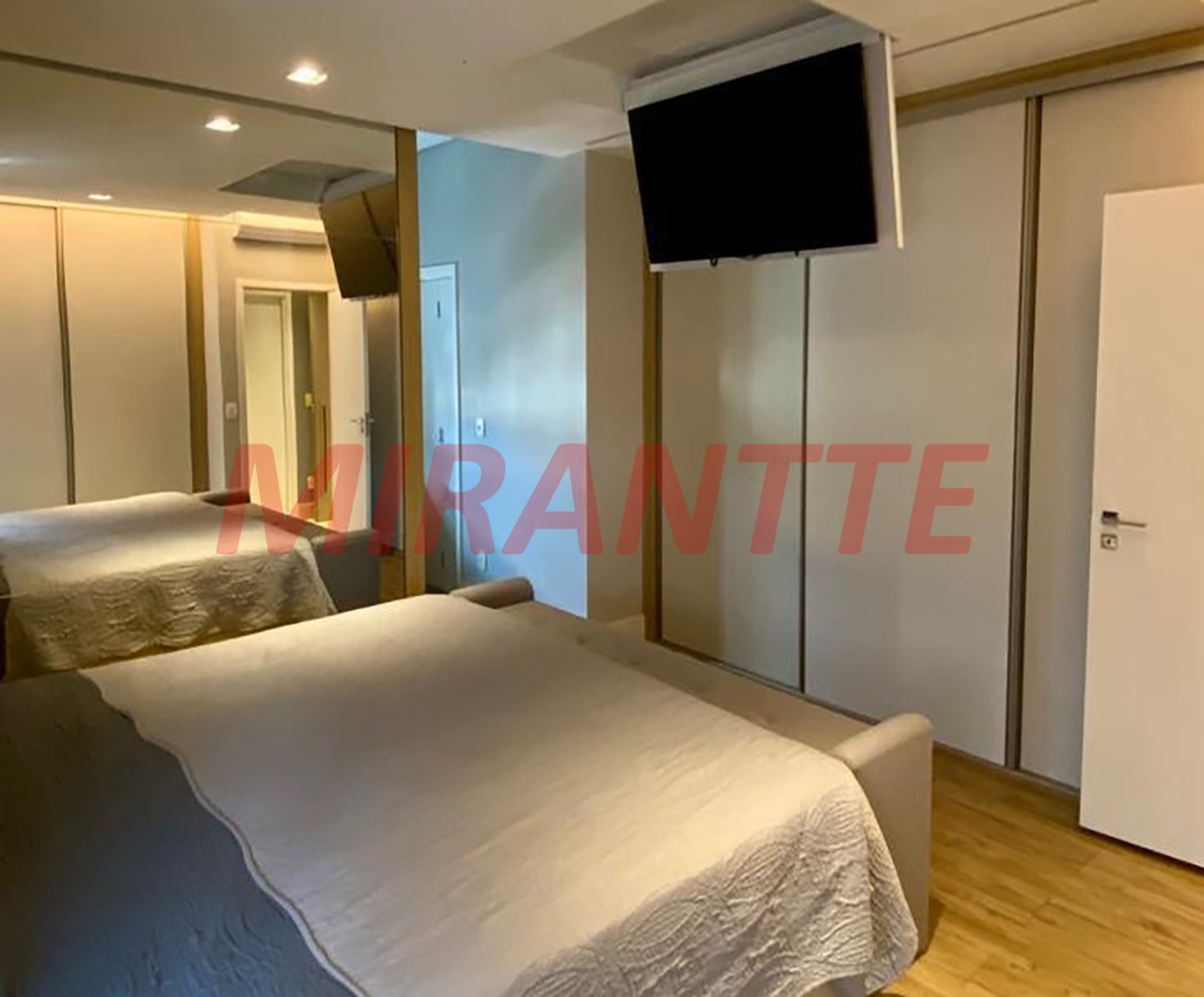 Cobertura de 246m² com 3 quartos em Santa Teresinha
