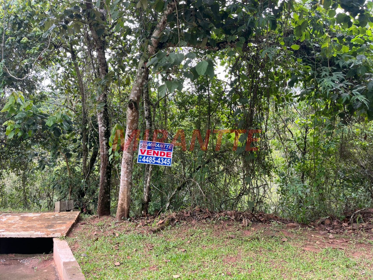 Terreno de 1.01m² em Caraguata