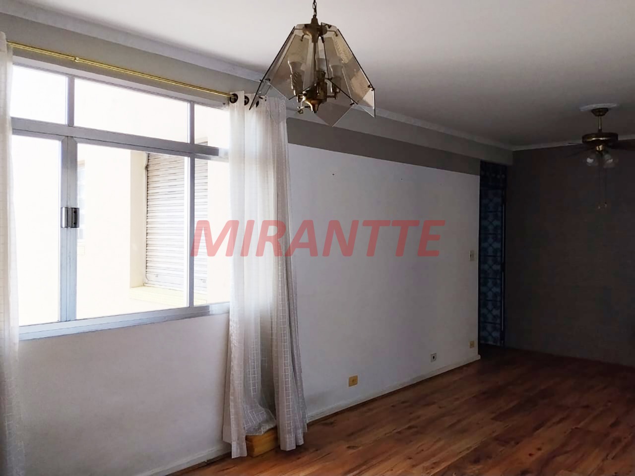 Apartamento de 77m² com 2 quartos em Santana