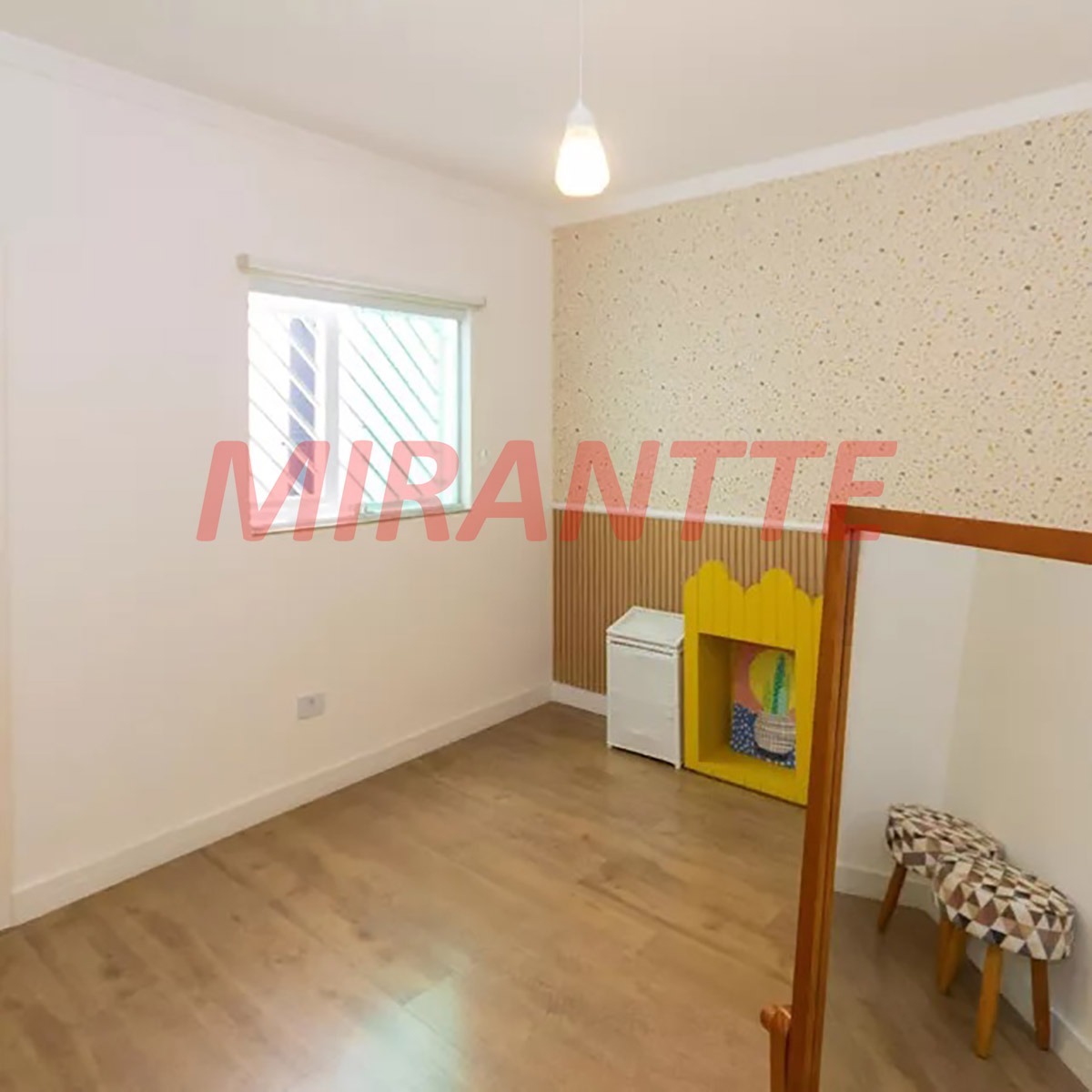 Sobrado de 135m² com 3 quartos em Parada Inglesa