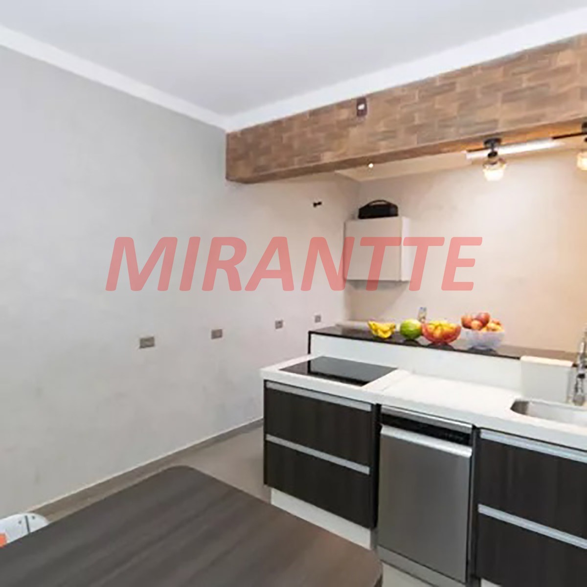 Sobrado de 135m² com 3 quartos em Parada Inglesa