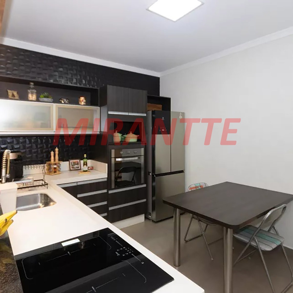 Sobrado de 135m² com 3 quartos em Parada Inglesa
