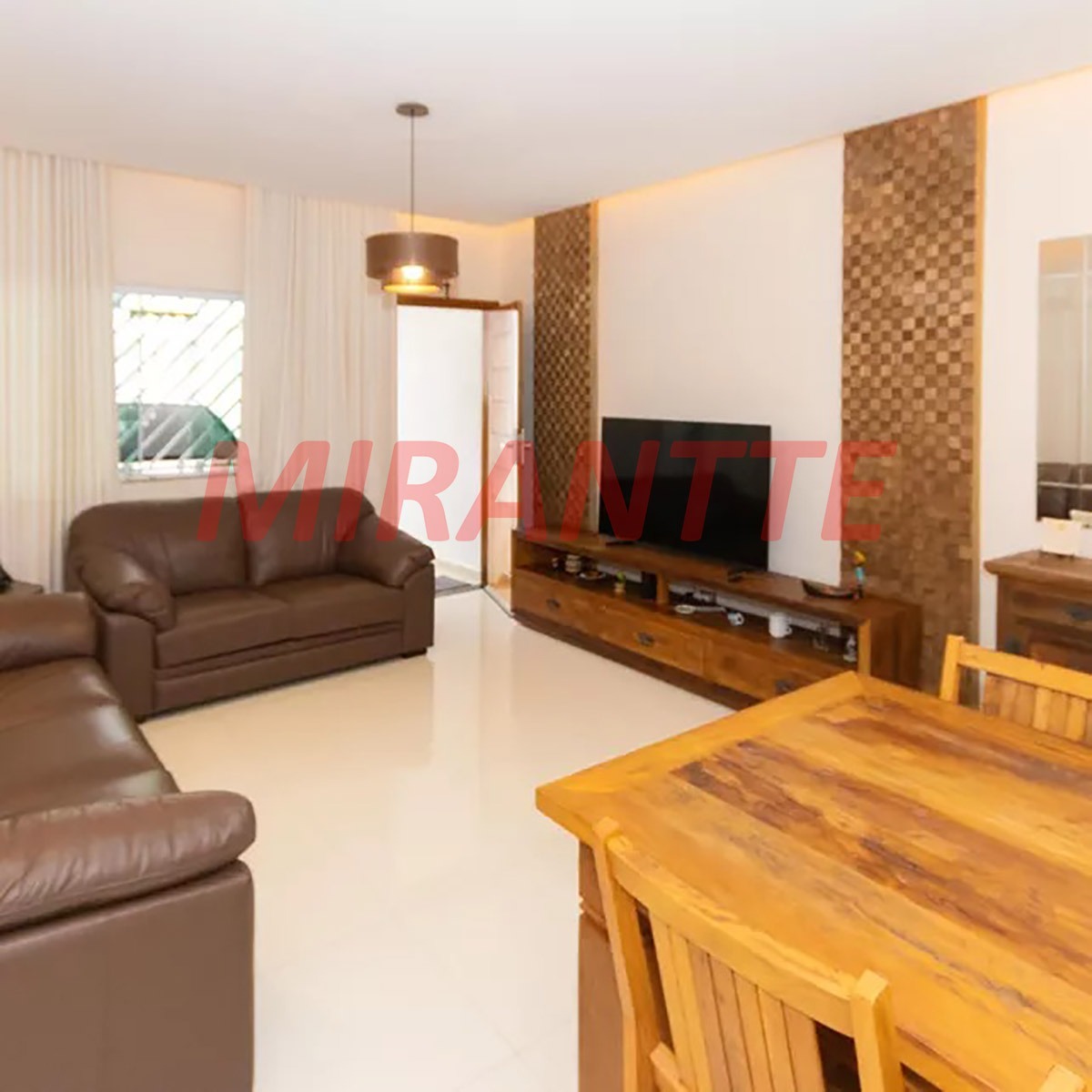 Sobrado de 135m² com 3 quartos em Parada Inglesa