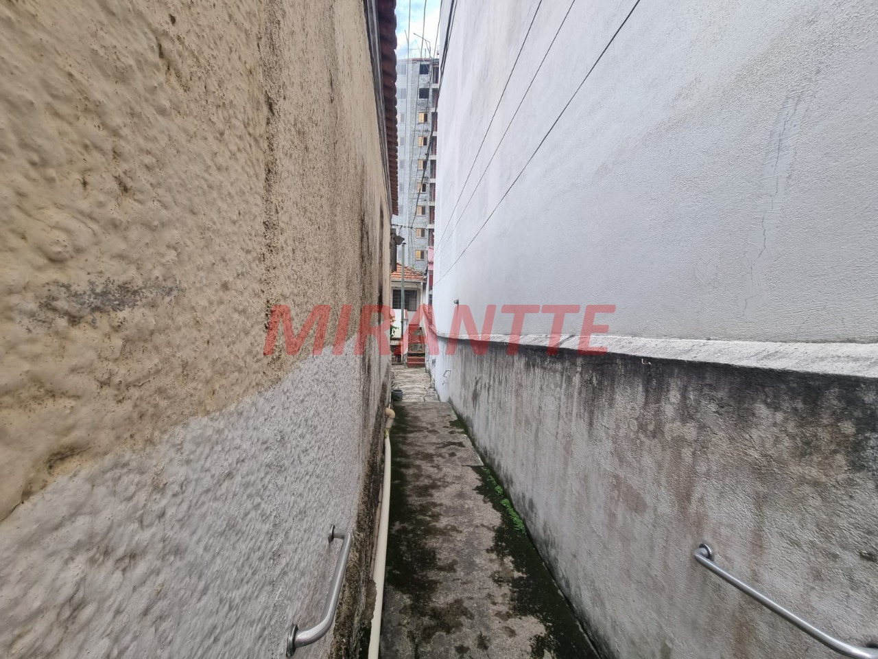 Terreno de 0m² em Água Fria