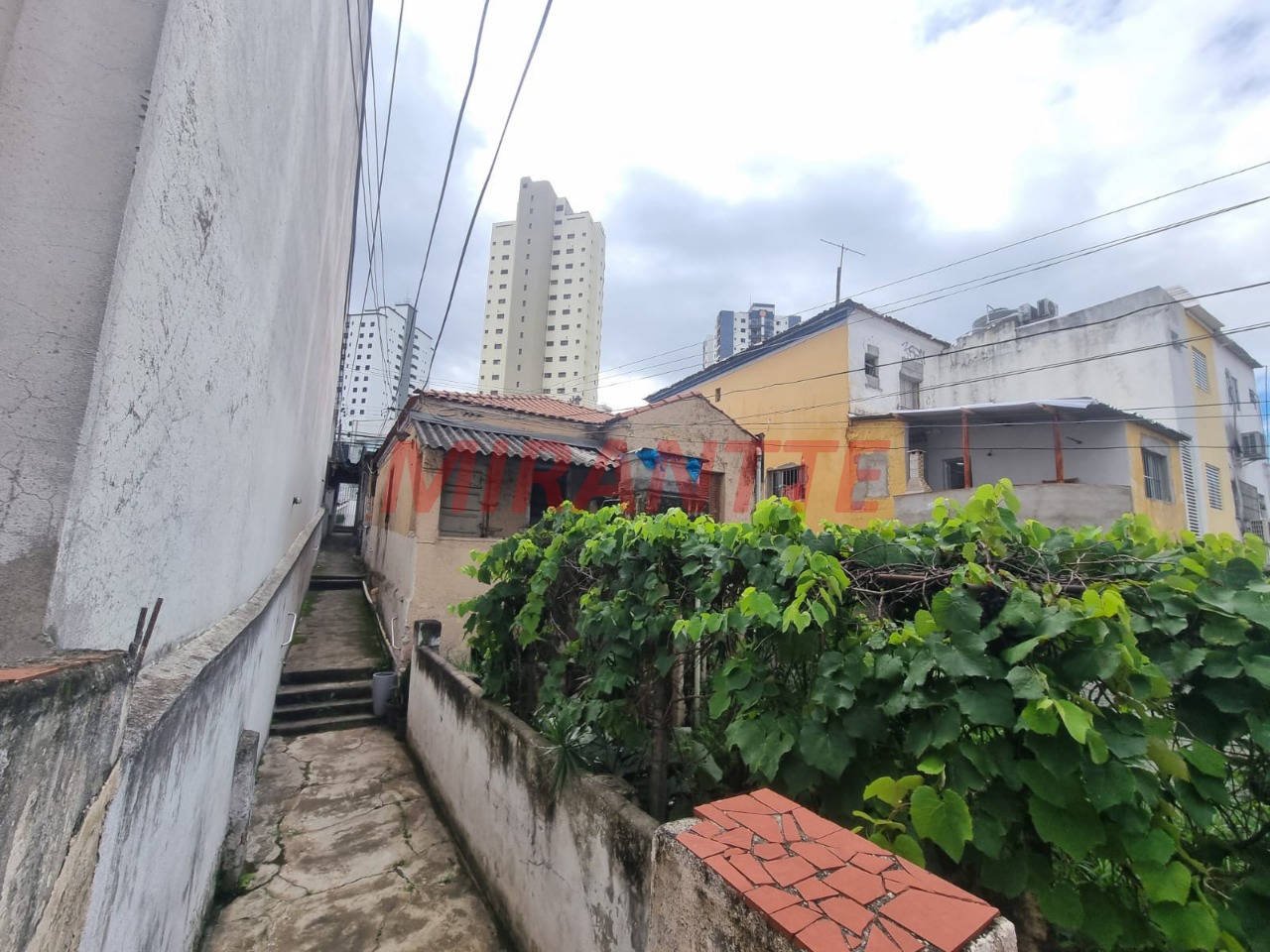 Terreno de 0m² em Água Fria