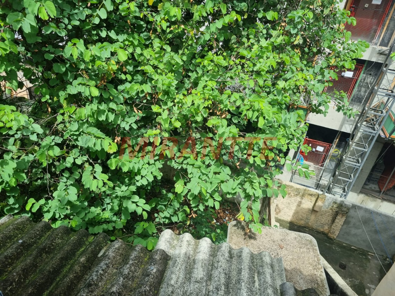Terreno de 0m² em Água Fria
