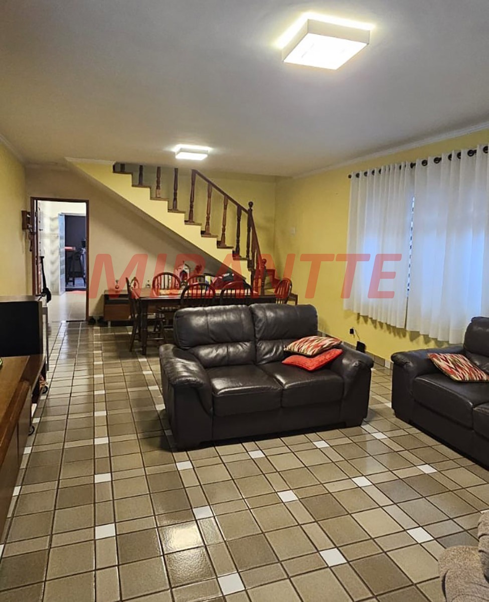 Sobrado de 200m² com 3 quartos em Jaçana
