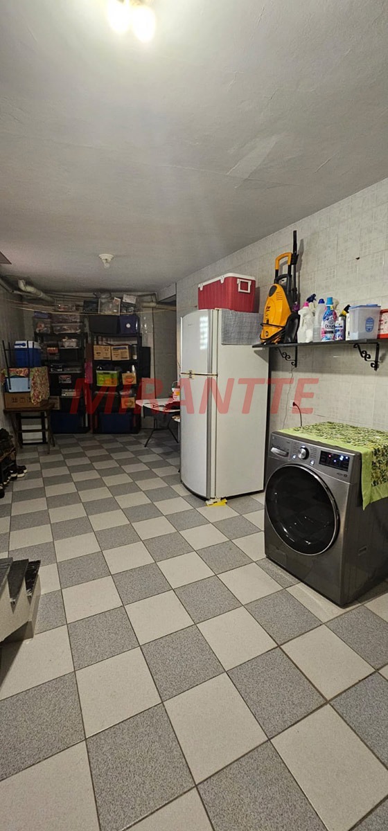 Sobrado de 200m² com 3 quartos em Jaçana